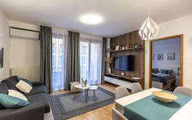 Pleasure Place Apartment